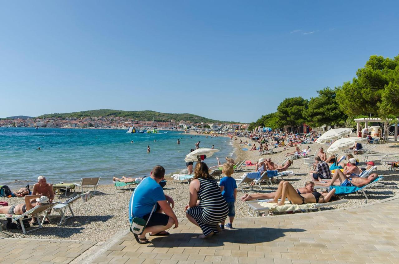 Apartmani Ana Juricev Vodice 沃迪切 外观 照片