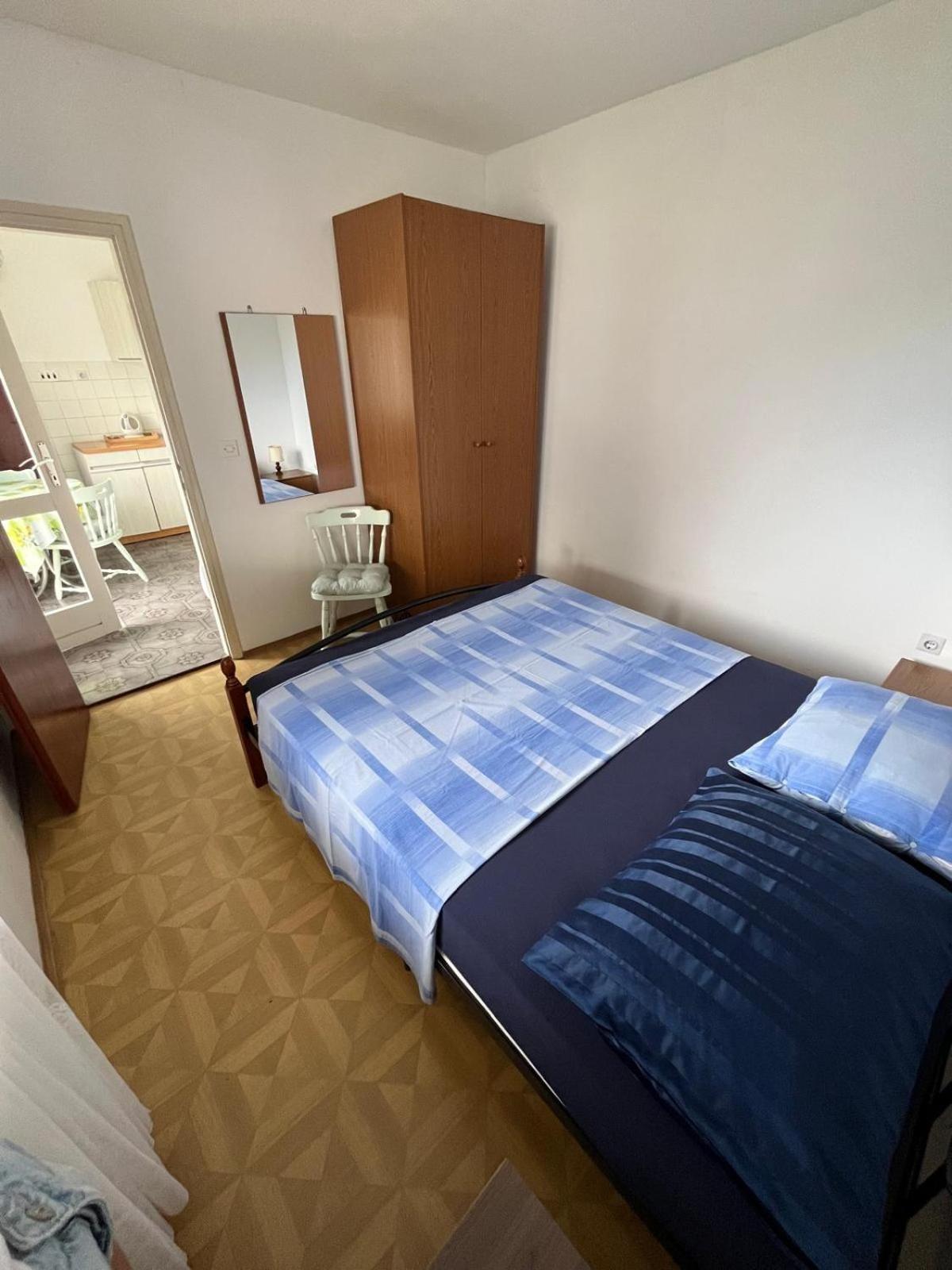 Apartmani Ana Juricev Vodice 沃迪切 外观 照片