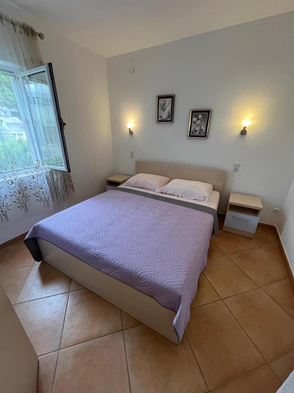 Apartmani Ana Juricev Vodice 沃迪切 外观 照片